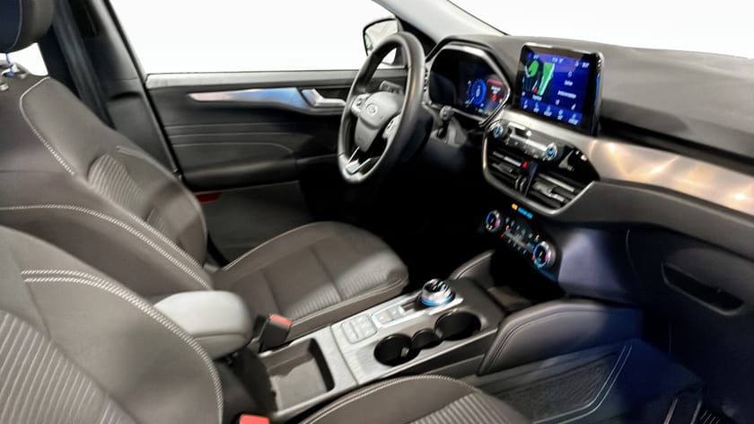 Bild 3 av Ford Kuga Plug-In Hybrid Titanium PHEV 225hk Automat
