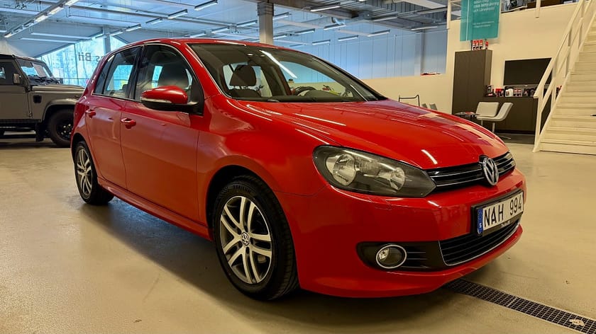 Bild 2 av Volkswagen Golf TDI 105 Aut Dark Label