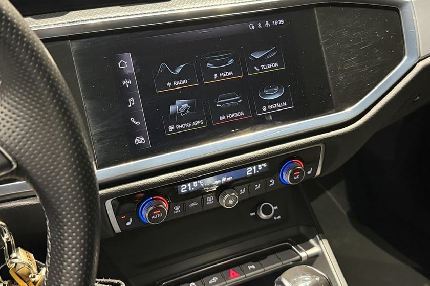 Bild 4 av Audi Q3 45 TFSI e E-TRON  S LINE 245 HK S TRONIC