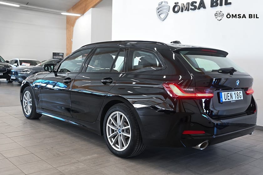 Bild 5 av BMW 330e Touring Plug-In Navi Carplay 292hk
