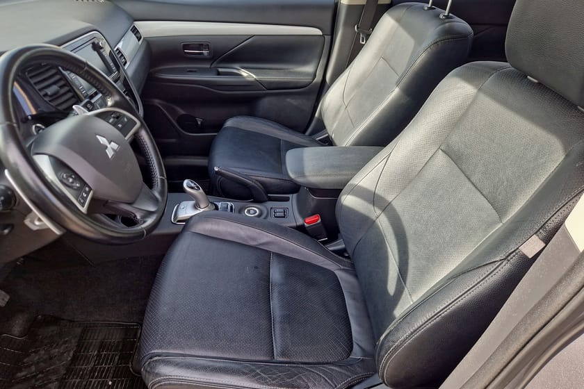 Bild 4 av Mitsubishi Outlander PHEV Plug in Hybrid  4wd