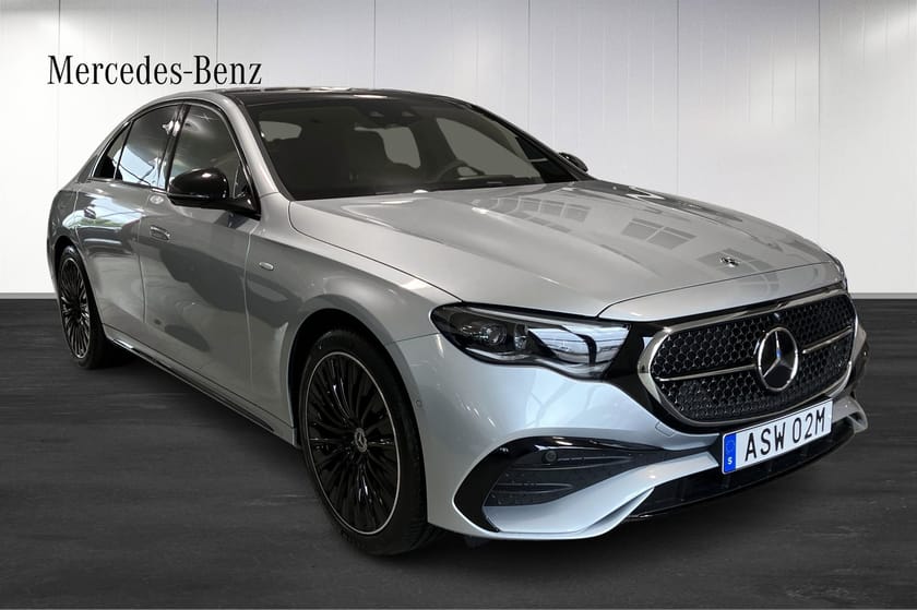 Bild 2 av Mercedes-Benz E 300 d e 4MATIC de  AMG Premium / Panorama / Drag