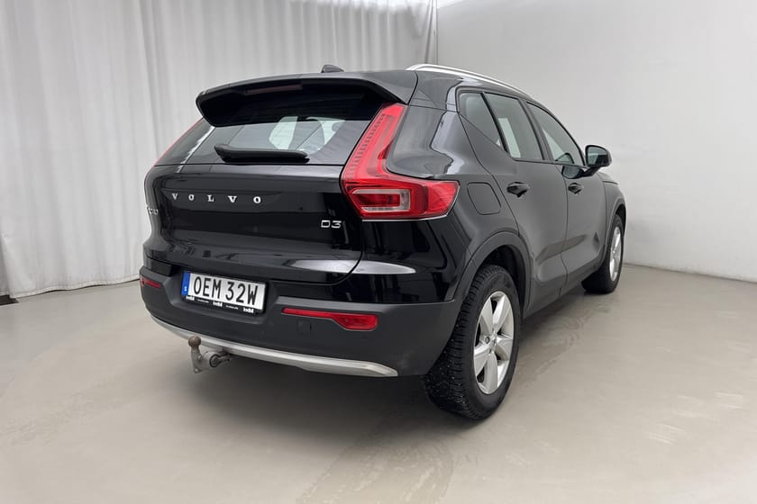 Bild 3 av Volvo XC40 D3 150hk Momentum Värmare Dragkrok