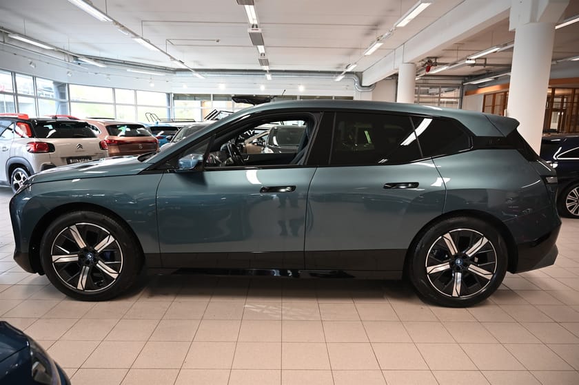 Bilde 2 av BMW iX xDrive40 
