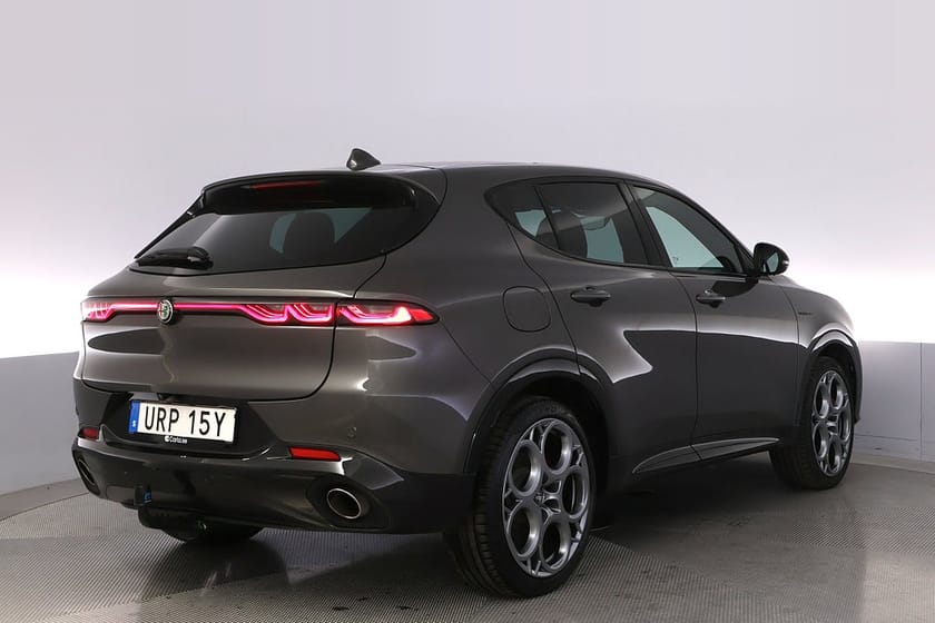 Bild 5 av Alfa Romeo Tonale Plug-in-Hybrid PHEV Veloce Lusso Pano HK Läder Drag Vhjul