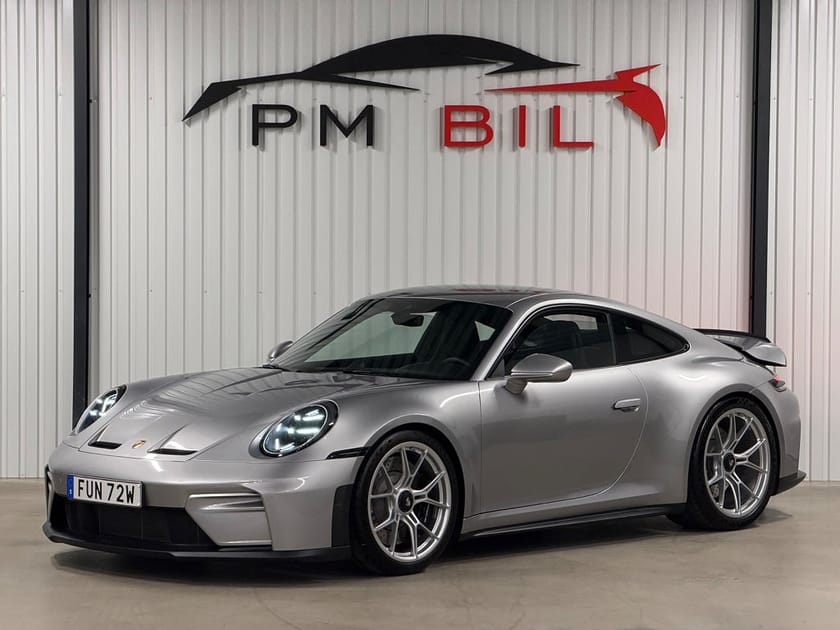 Bild 1 av Porsche 911 GT3 Touring 992.2 Extrautrustad för 307.000kr (Baksäte)