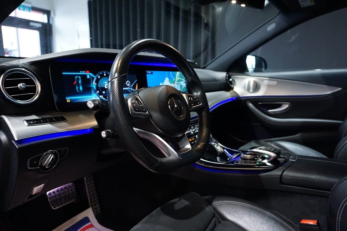 Mercedes-Benz E-Klass 2017 - miniatyr 13