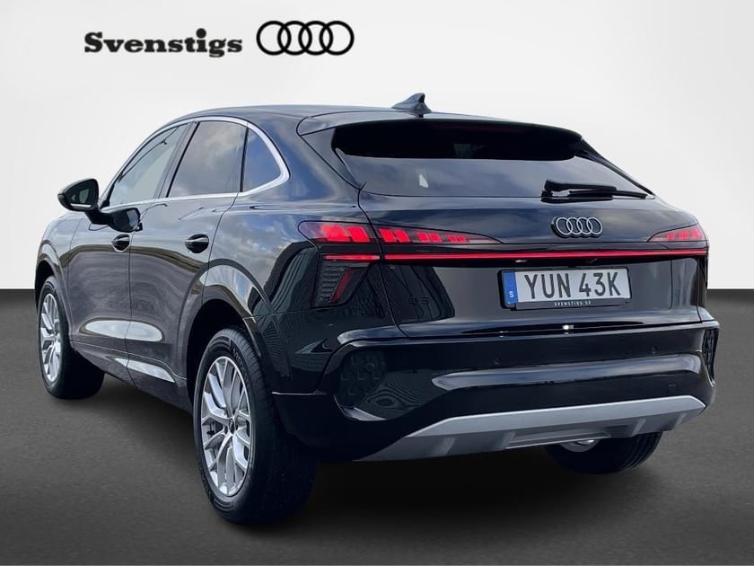 Bild 5 av Audi Q3 Sportback 150hk TFSI Proline Värmare Drag Backkamera