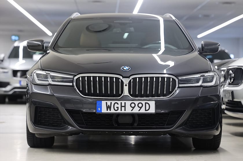 Bild 5 av BMW 530e xDrive Touring M Sport HUD 360 MOMS Navi Drag