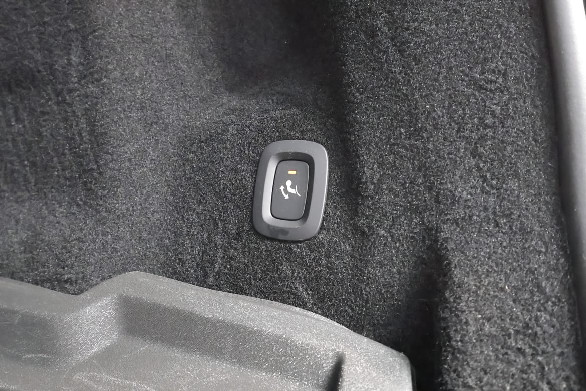 Volvo XC60 2021 - miniatyr 16