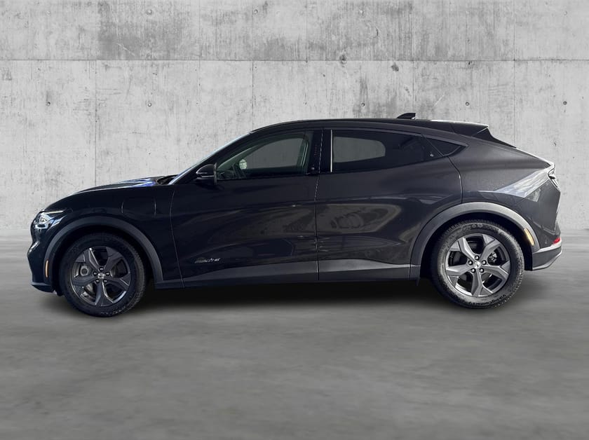 Bilde 2 av Ford Mustang Mach-E Standard Range range, RWD, B&O, Glasstak, B&O, El.seter++