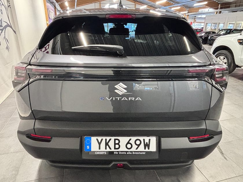 Bild 3 av Suzuki e Vitara e-Vitara 61kWh Select Rattvärme Nav Backkamera 3 års fri service