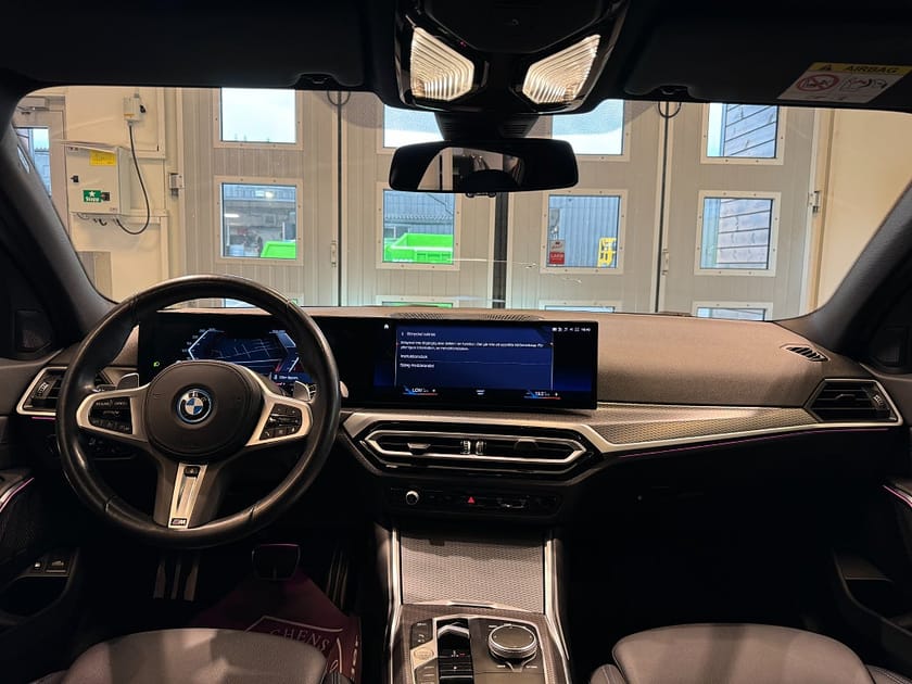 Bild 5 av BMW 330e xDrive Touring M Sport Drag Gps Hi-Fi Facelift 292hk