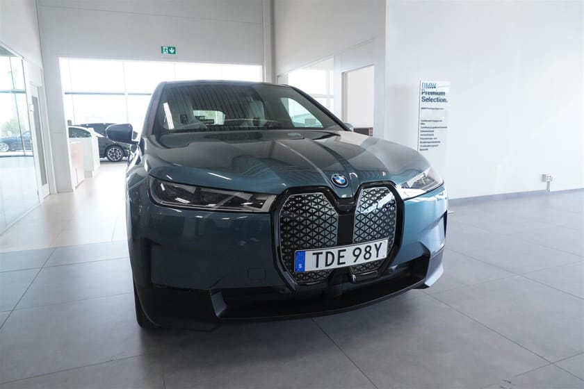 Bild 5 av BMW iX xDrive50 Exclusive, Adaptiv Luftfjädring Panoramatak Laser