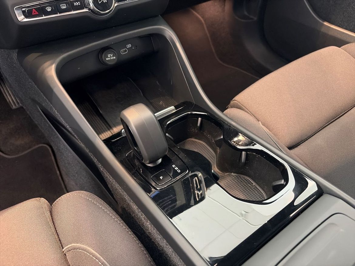 Volvo XC40 2023 - miniatyr 14