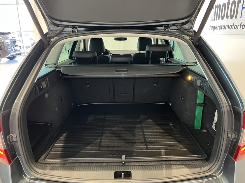 Bild 5 av Škoda Octavia Kombi STYLE 1,5 TSI 150 Drag/Värmare/v-hjul