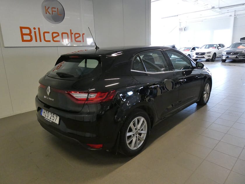 Bild 3 av Renault Mégane 1.3 TCe Aut-M-Värmare-Navi-Carplay-PDC-SoV