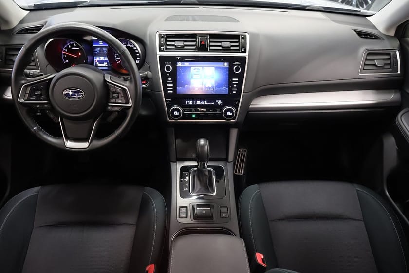 Bild 4 av Subaru Outback 2.5 4WD Drag / V-Hjul / Kamera / M-Värm / CarPlay