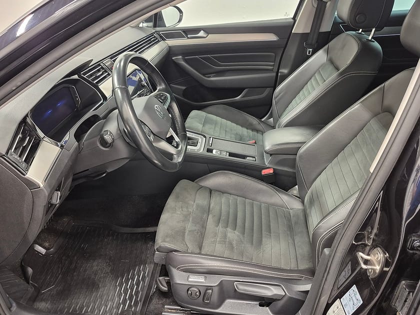 Bild 2 av Volkswagen Passat Sportscombi 4MOTION TDI 200HK R-Line
