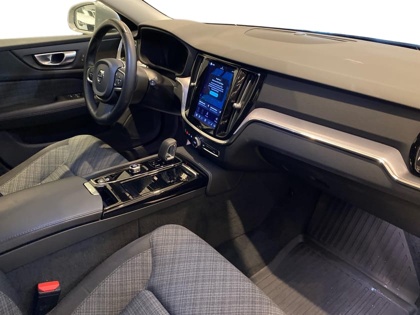 Bild 4 av Volvo V60 Recharge T6 II Core Edition