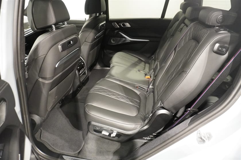 Bild 5 av BMW X7 M60i xDrive M Sport Pro Drag DA Pro B W