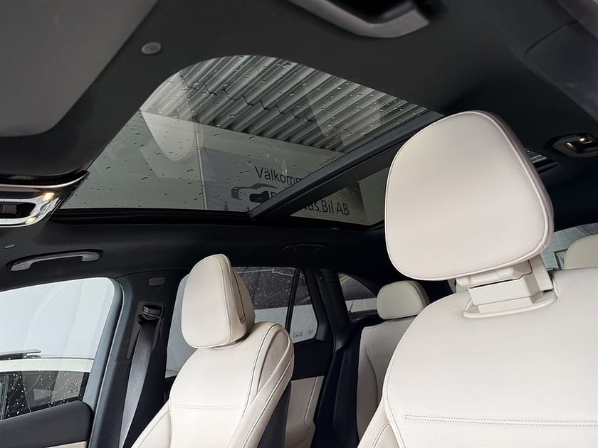 Bild 4 av Mercedes-Benz GLC 300 d e 4MATIC de 4M 333hk PANO DRAG LÄDER