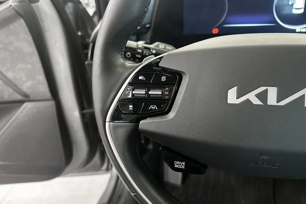 picture of a car