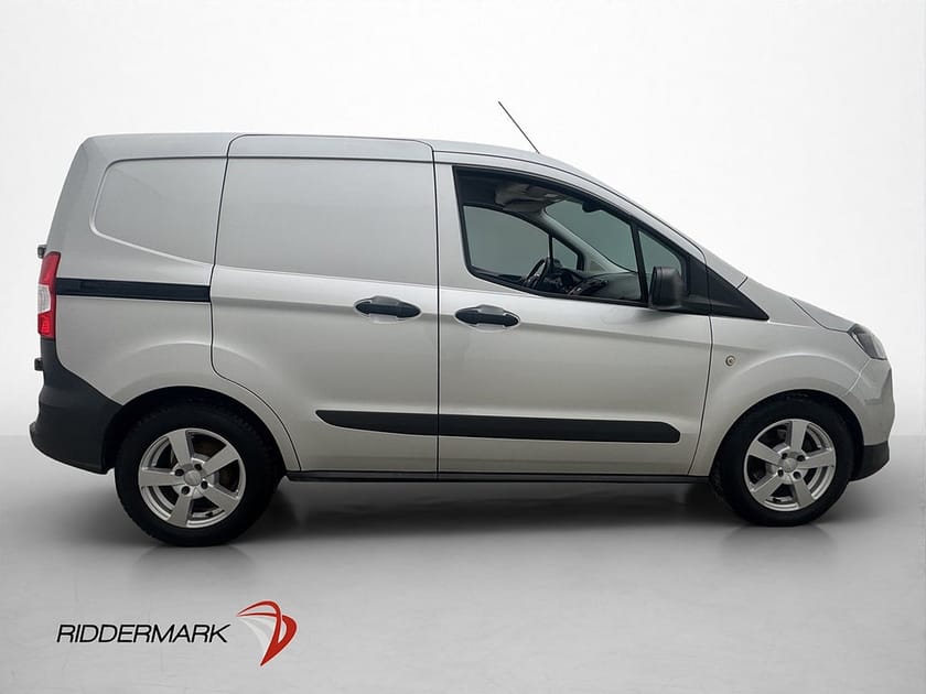 Bild 1 av Ford Transit Courier 1.0 EcoBoost 100hk Bluetooth 0.71L/Mil
