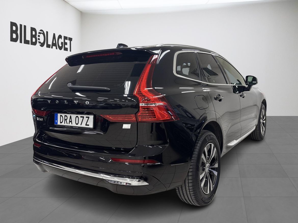 Volvo XC60 2023 - miniatyr 4