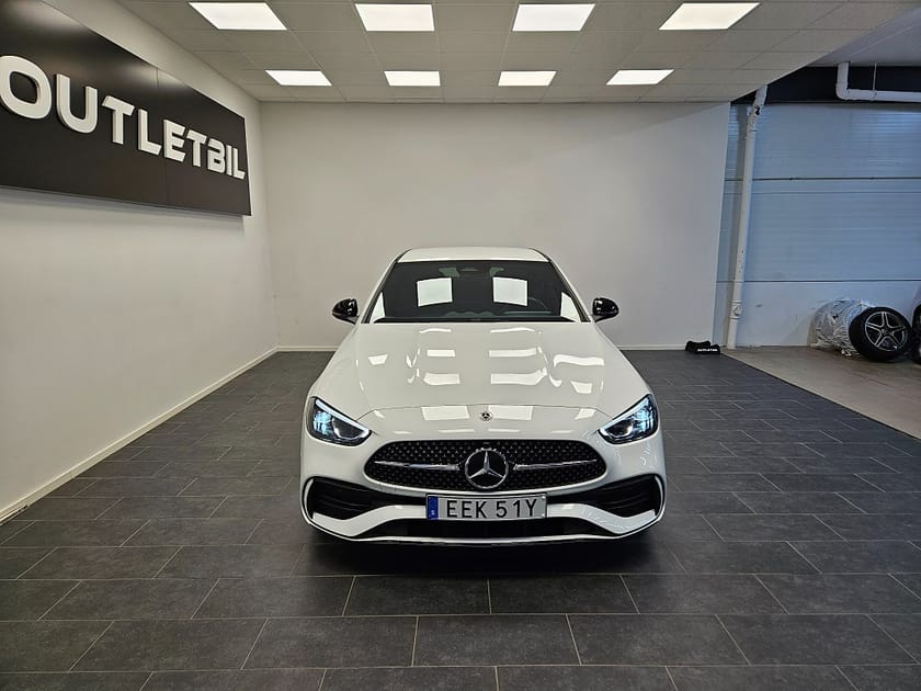 Bild 4 av Mercedes-Benz C 300 de AMG Sedan Nightpackage Burmester Navi Backkamera