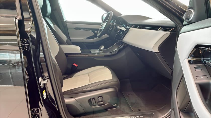 Bild 3 av Land Rover Range Rover Evoque P270e AWD P269e Dynamic SE  Räntekampanj 2,95%