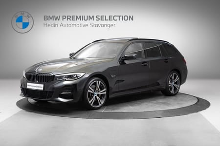 BMW 330e xDrive Touring
