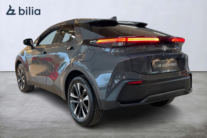Bild 2 av Toyota C-HR PHEV 2,0 LADDHYBRID FWD STYLE TEKNIKPAKET - KAMPANJ - OMGÅENDE LEV