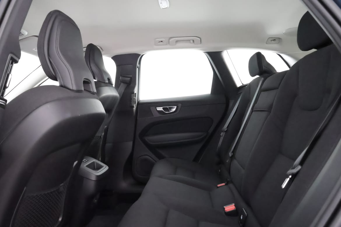 Volvo XC60 2021 - miniatyr 10