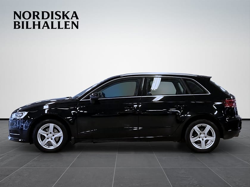 Bild 4 av Audi A3 Sportback 1.2 TFSI Attraction P-sensor Bluetooth