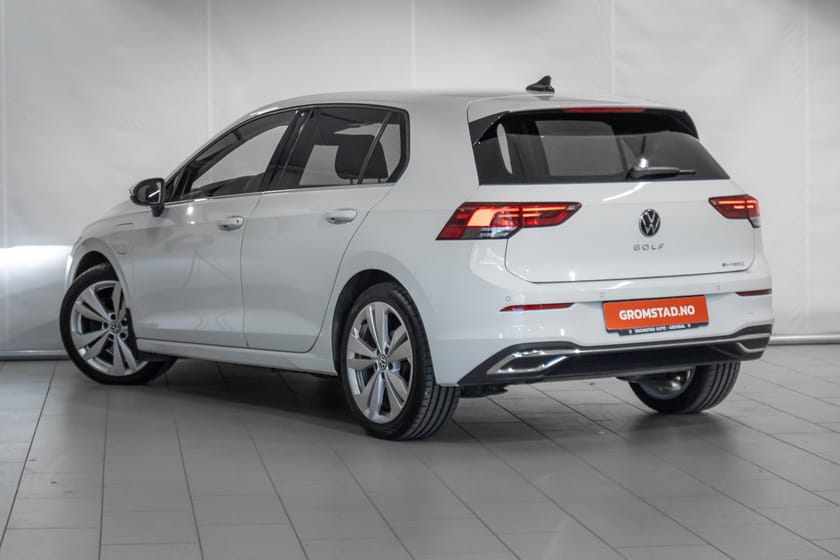 Bilde 5 av Volkswagen Golf eHybrid 8 Style 204hk