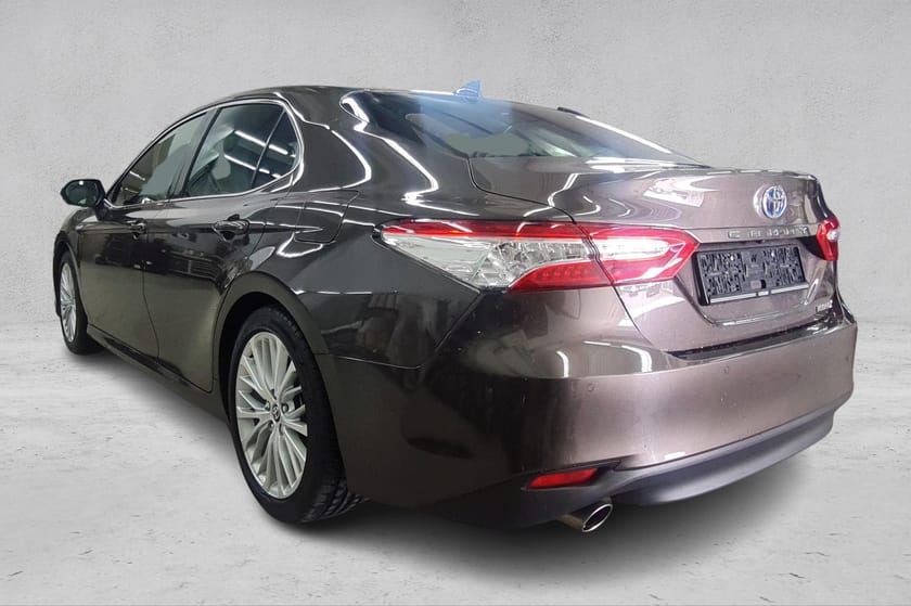 Bilde 3 av Toyota Camry Hybrid Premium - LED - Adaptiv cruise - Skinn