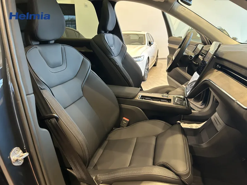 Bild 11 av 15 – Volvo EX90 Twin Motor 7-seater Plus 7-sätes Pilot Assist