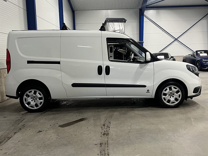 Bild 3 av Fiat Doblò Van Maxi 1.6 Multijet 105 HK / Leasebar / Kamrem bytt / 3-Sits /