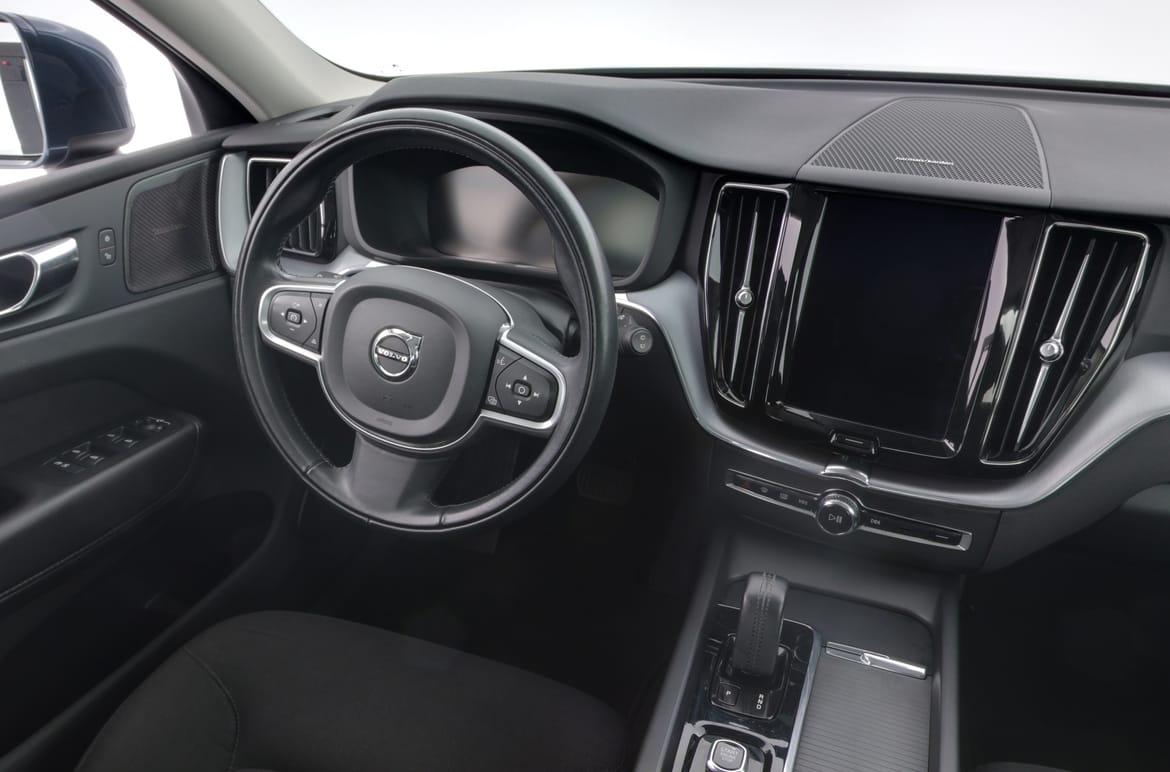 Volvo XC60 2021 - miniatyr 8