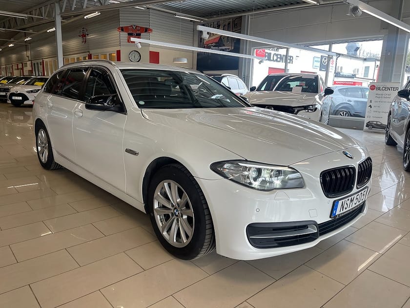 Bild 3 av BMW 520d xDrive Touring 190 hk VÄRMARE DRAG