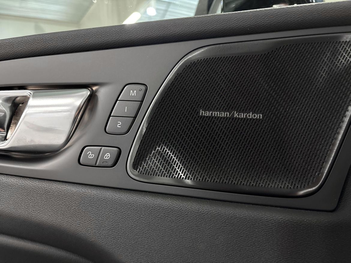 Volvo XC60 2025 - miniatyr 11