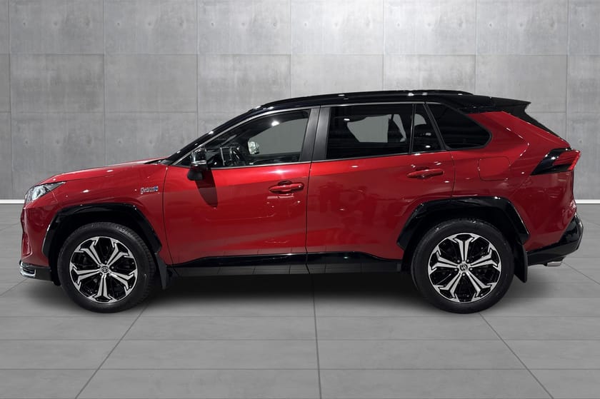 Bilde 2 av Toyota RAV4 Plug-in Hybrid Executive Bitone, Rød med sort tak, h-feste, skinn