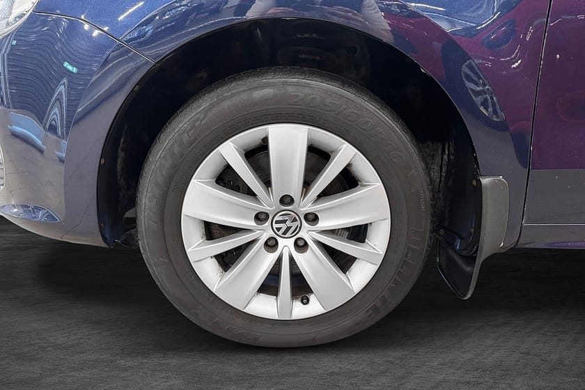 Bild 2 av Volkswagen Sharan 7-seater 2.0 TDI DPF Masters Automat (140hk) Drag Pano