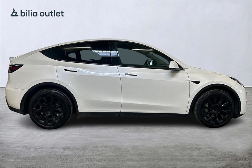 Bild 5 av Tesla Model Y Long Range AWD 514hk Panorama Drag Navi Autopilot