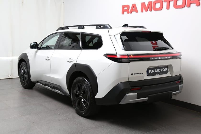 Bild 3 av Subaru E-Outback 74.7 kWh AWD LIMITED 526km & 380HK