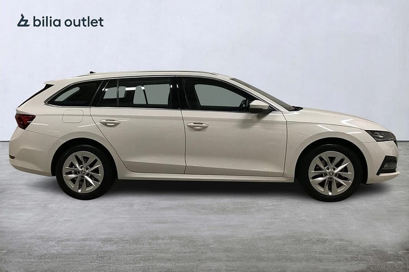 Bild 4 av Škoda Octavia Kombi Skoda 2.0 TDI DSG Style 150hk Cockpit Navi