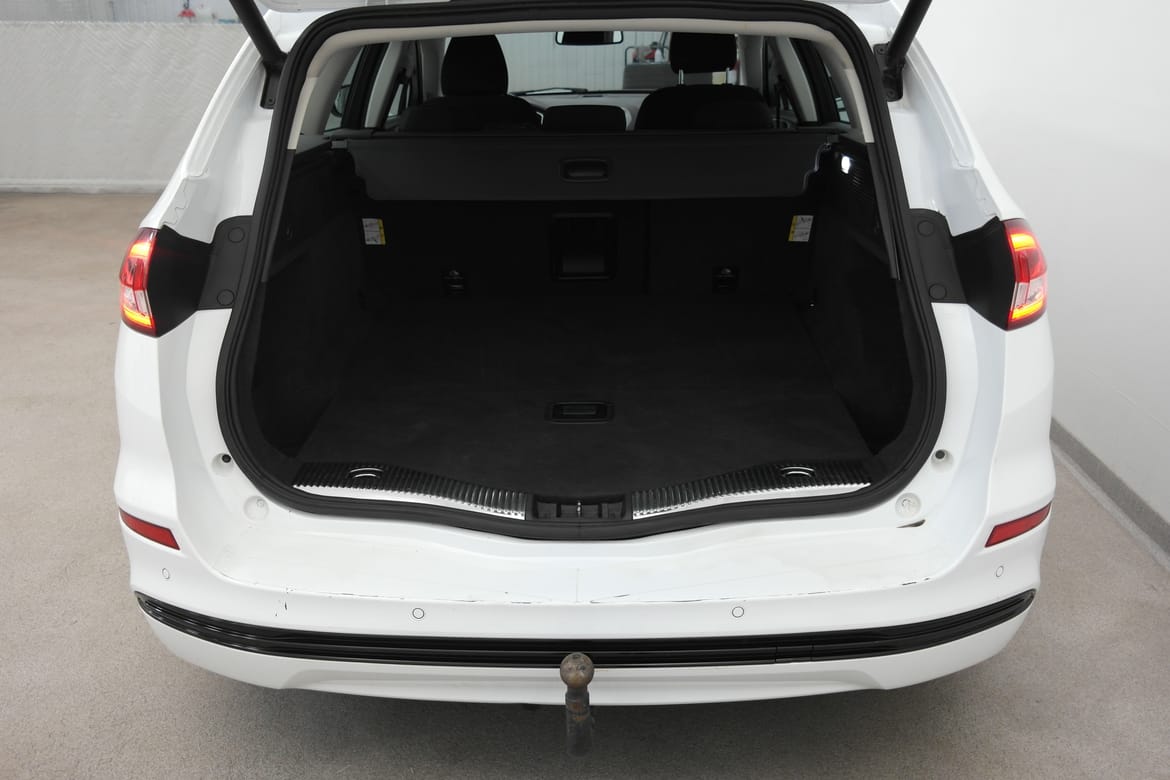 Ford Mondeo 2019 - miniatyr 18