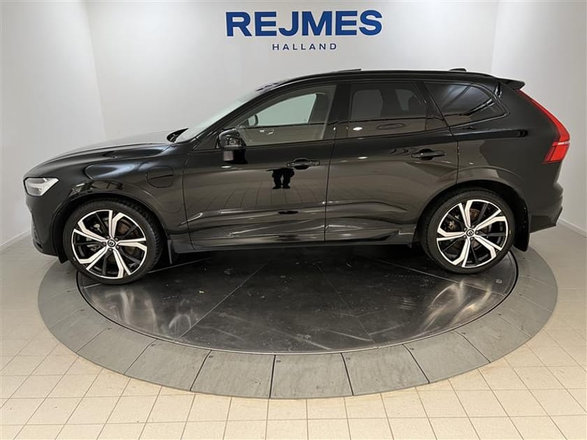 Bild 5 av Volvo XC60 Recharge T8 Ultimate Dark | 360°| Luftfjädring | Dragkrok | HK | HUD |