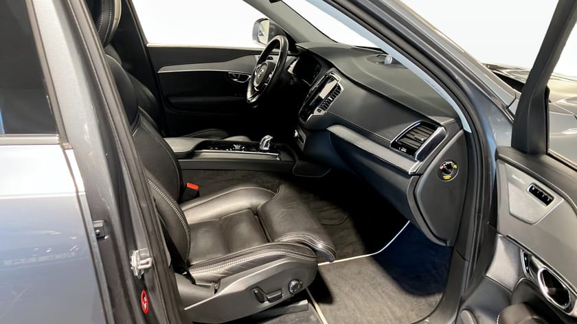 Bild 3 av Volvo XC90 7 Säten T8 TwEn 7-SITS INSCRIPTION DRAG PANO HUD VÄRMARE